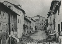 Ingrandisci